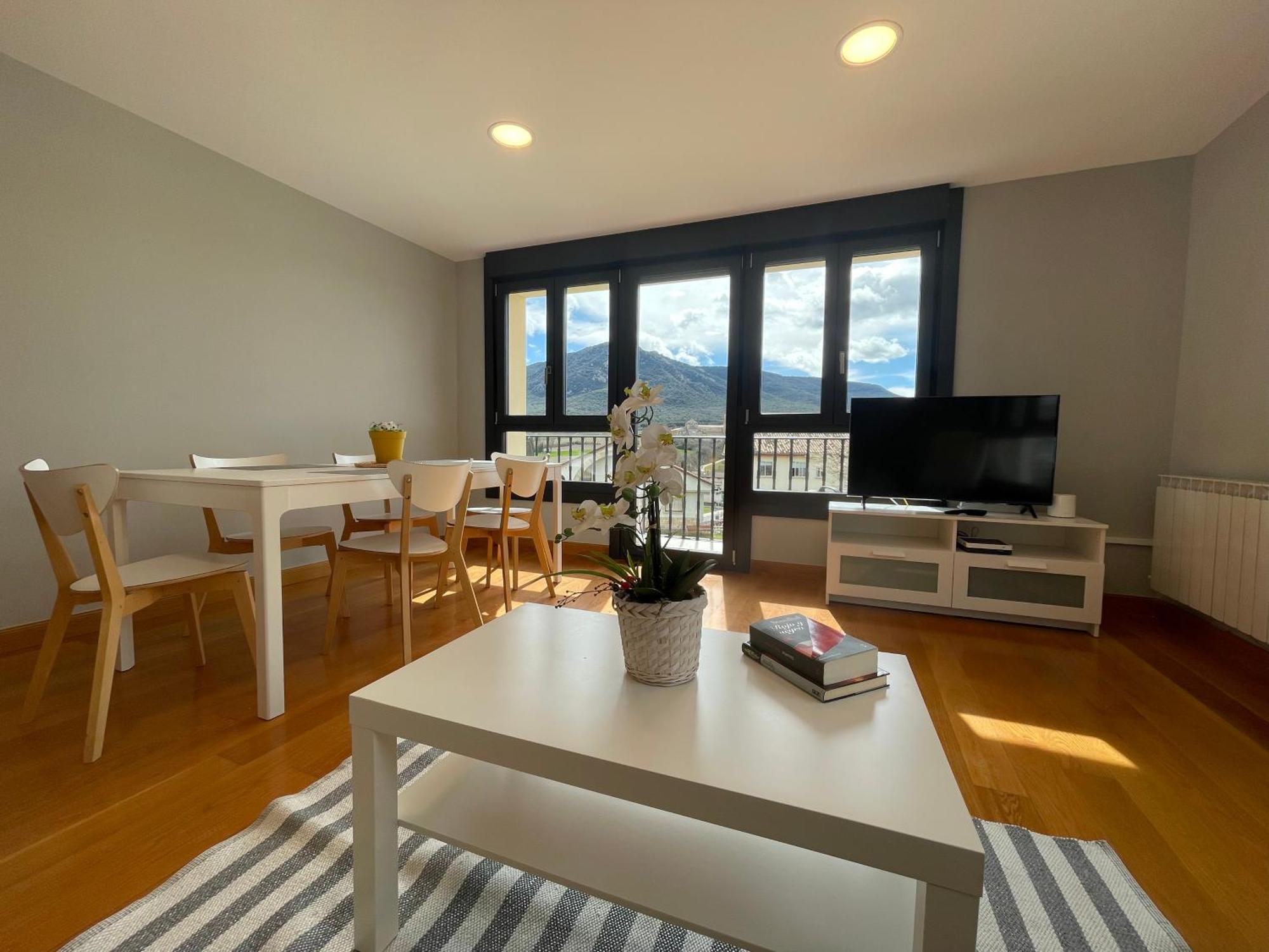 Apartamentos Montejurra Ayegui Kültér fotó