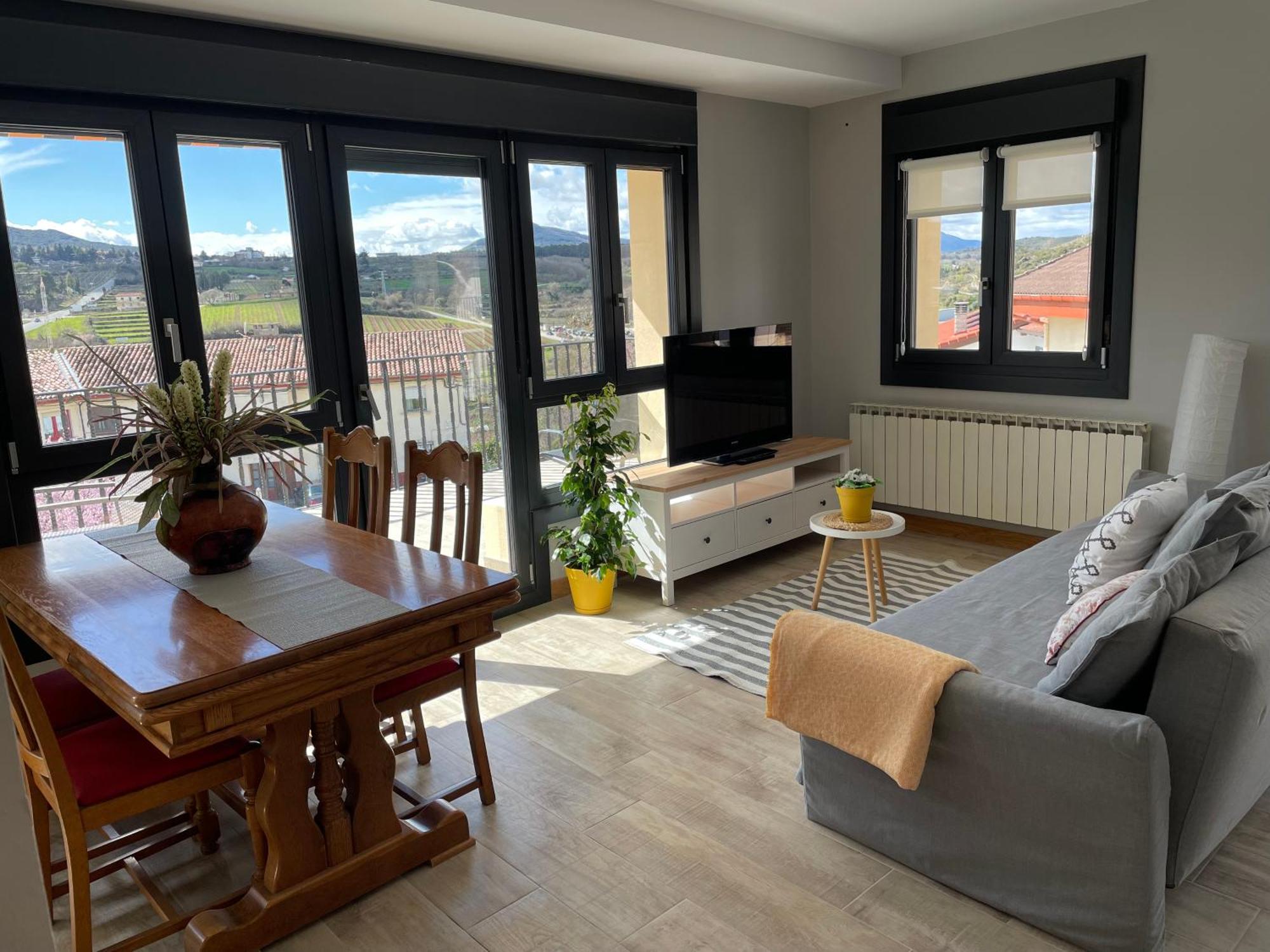 Apartamentos Montejurra Ayegui Kültér fotó