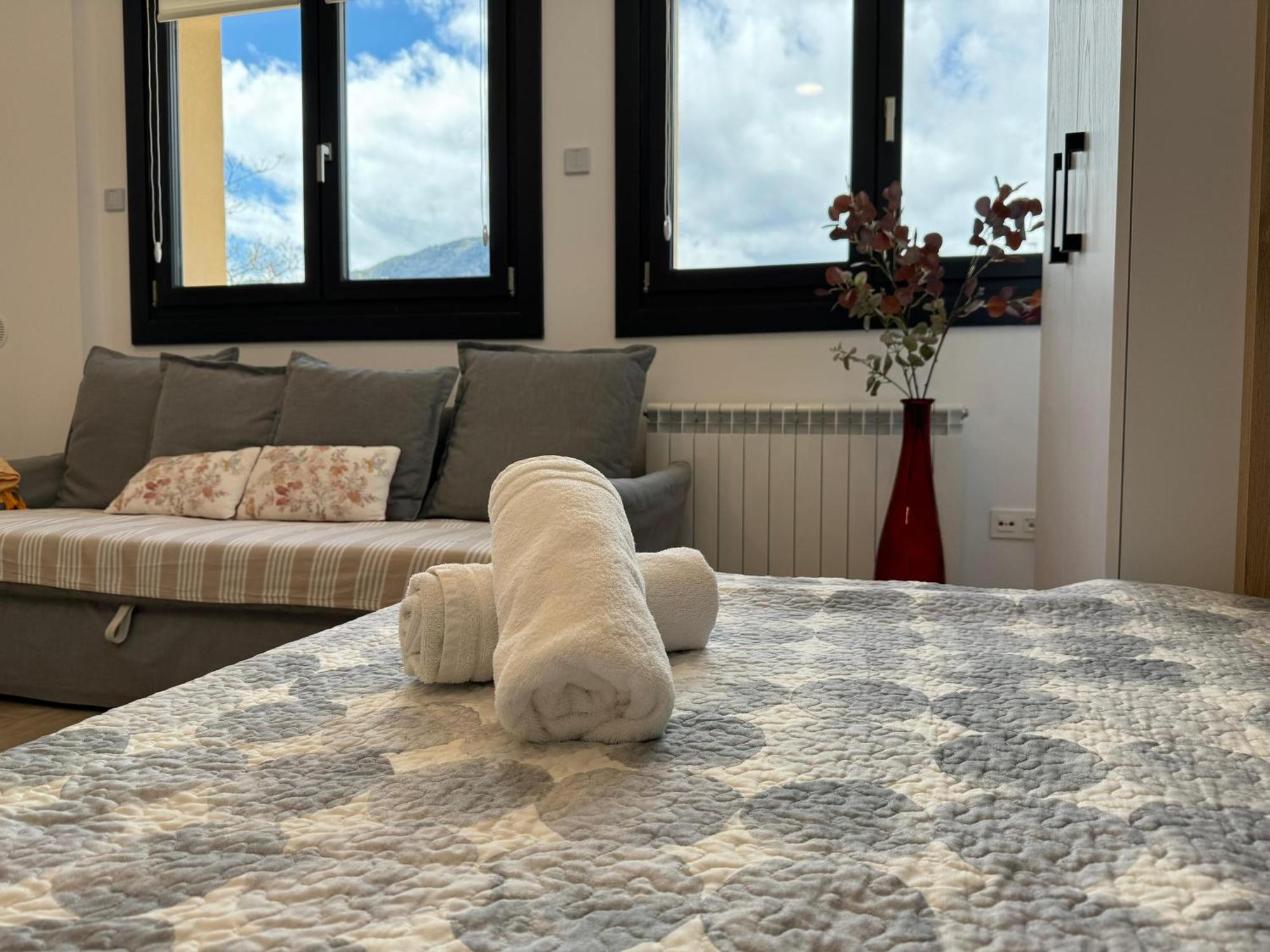 Apartamentos Montejurra Ayegui Kültér fotó
